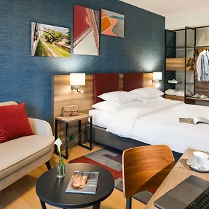 **** Hotel Mercure Geneva Airport Schweiz